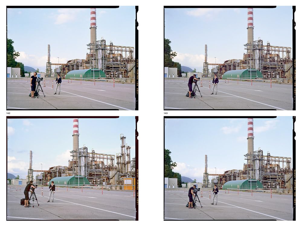 Sophie Huguenot: Television. A photographic essay on the staging of the news